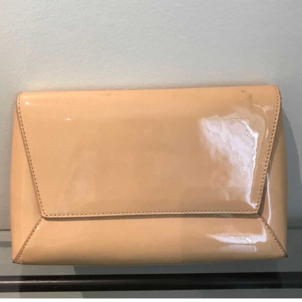 Steve Madden Nude Patent Clutch – Chic & Versatile